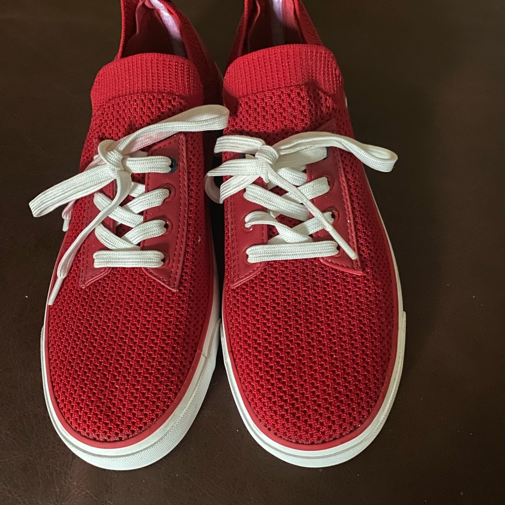 Women’s sneaker